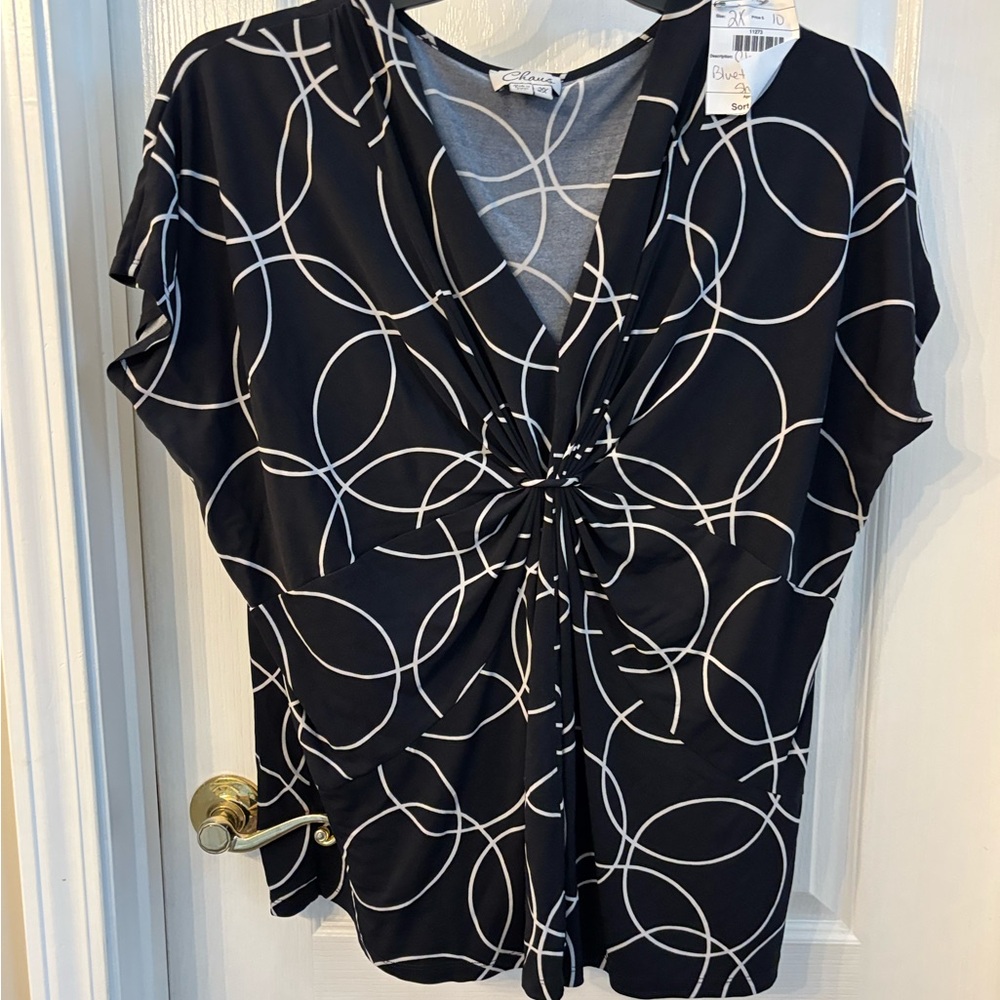 Chaus Black and White Circle Pattern Blouse